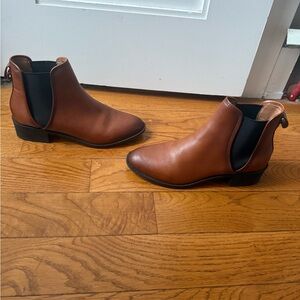 Women’s Brown Leather Boots